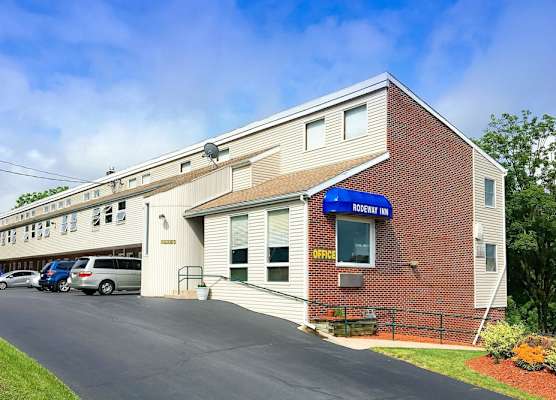 Rodeway Inn State College - near University 1