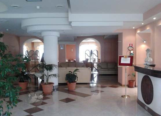 Athena Palace Hotel 1