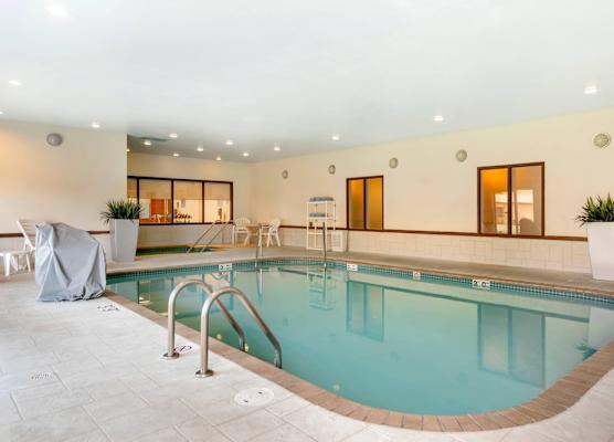 Comfort Inn & Suites Green Bay Stadium Area 1