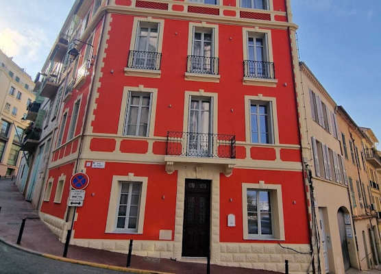 Apartments in the heart of Cannes 1