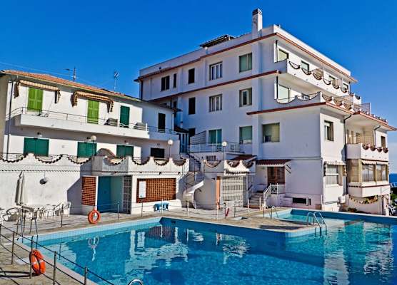 Hotel Ariston Montecarlo 1