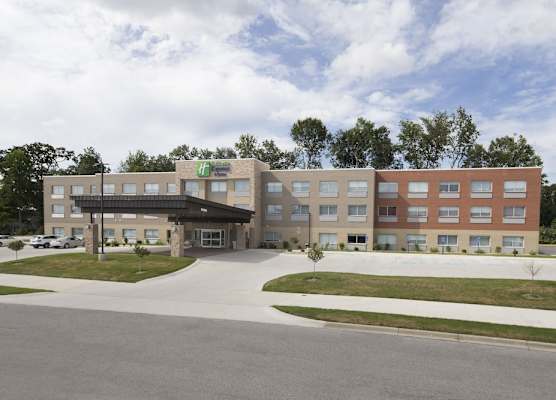 Holiday Inn Express & Suites LA PORTE by IHG 1