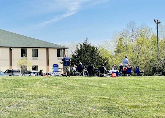 Pinckneyville Inn and Suites 1