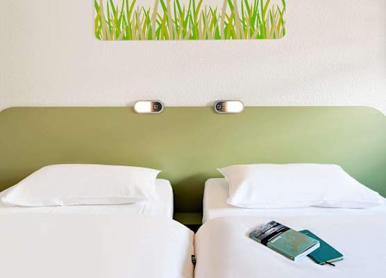 ibis budget Dommartin-les-Cuiseaux 1
