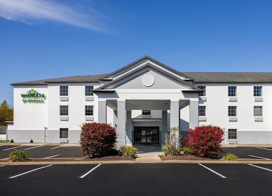 Wingate by Wyndham Grove City 1