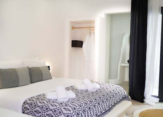King's Suites 1