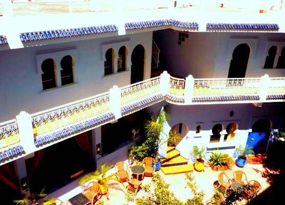 Dar Omar Khayam 1