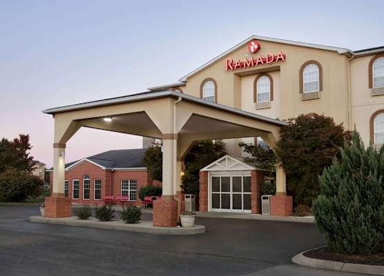 Ramada by Wyndham Elizabethtown 1