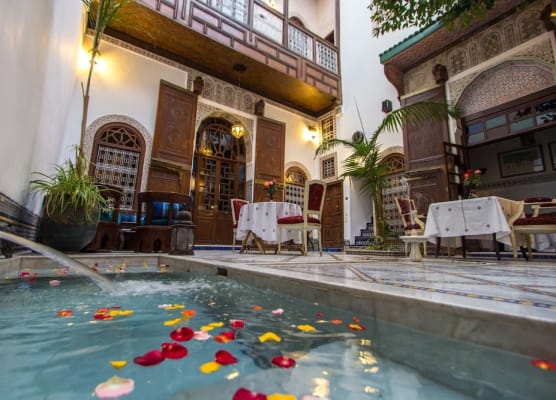 Riad Les Remparts De Fès 1