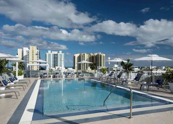 Courtyard Miami Beach South Beach 1