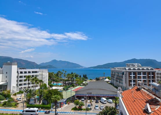 Berry Bella Hotel 1