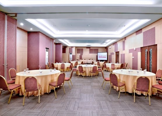 FAVEHOTEL PASAR BARU 1