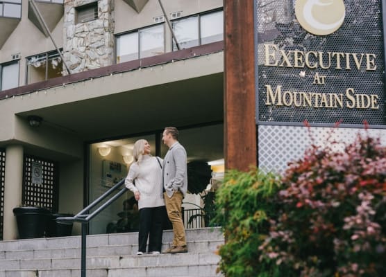 Mountain Side Hotel Whistler by Executive 1