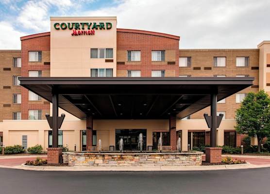 Courtyard by Marriott Chicago Schaumburg/Woodfield Mall 1