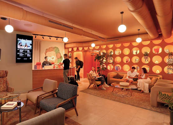Coeo Hernan Ruiz Rooftop Pool Hostel 1