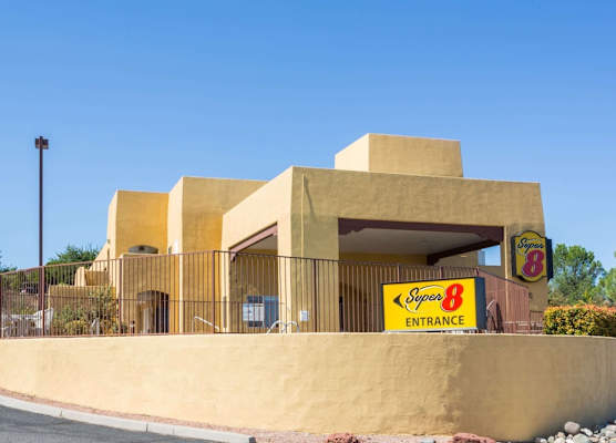 Super 8 by Wyndham Cottonwood 1