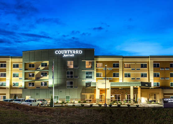 Courtyard by Marriott Somerset 1