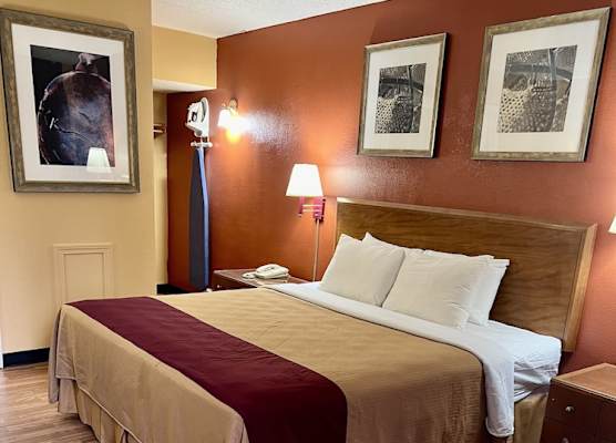 Executive Inn Schenectady Downtown 1