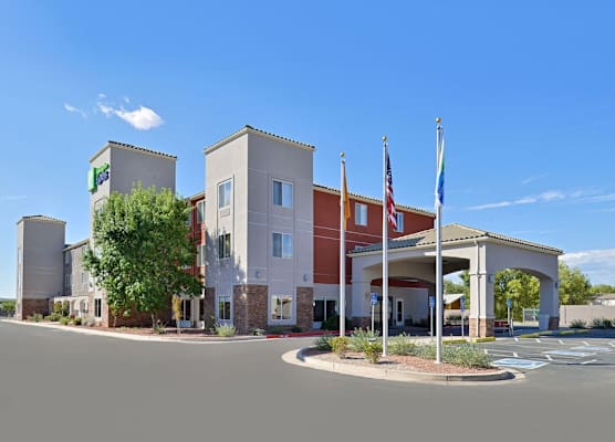 Holiday Inn Express ALBUQUERQUE N - BERNALILLO by IHG 1