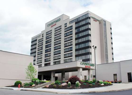 Courtyard Waterbury Downtown 1
