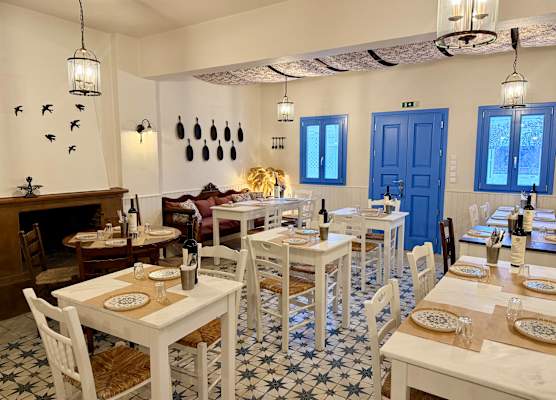 White Pearl Laokasti Suites 1