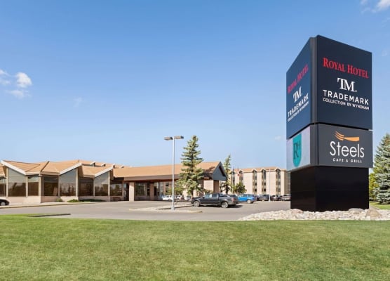 Royal Hotel West Edmonton, Trademark Collection by Wyndham 1
