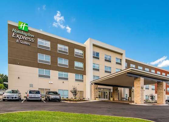 Holiday Inn Express & Suites ASHEBORO by IHG 1
