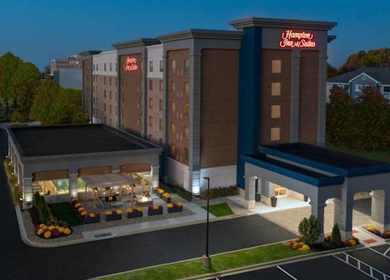 Hampton Inn & Suites Cleveland-Beachwood 1