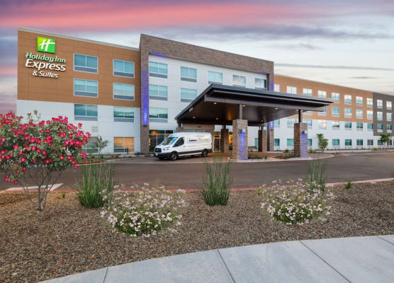 Holiday Inn Express & Suites PHOENIX - AIRPORT NORTH by IHG 1