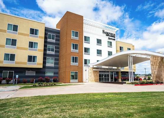 Fairfield Inn & Suites by Marriott Huntsville 1