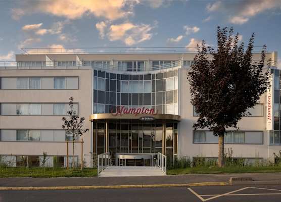 Hampton By Hilton Paris Charles De Gaulle Airport 1