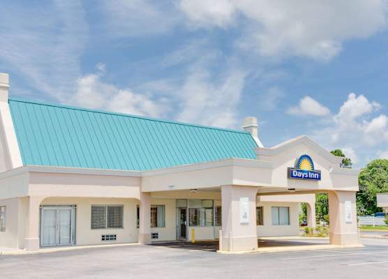 Days Inn by Wyndham Chester 1