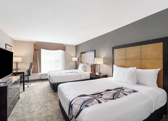 Best Western Inn & Suites - Midway Airport 1