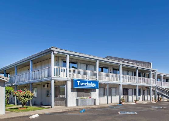 Travelodge by Wyndham Clearlake 1