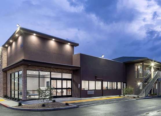 Ramada by Wyndham Modesto Yosemite Area 1