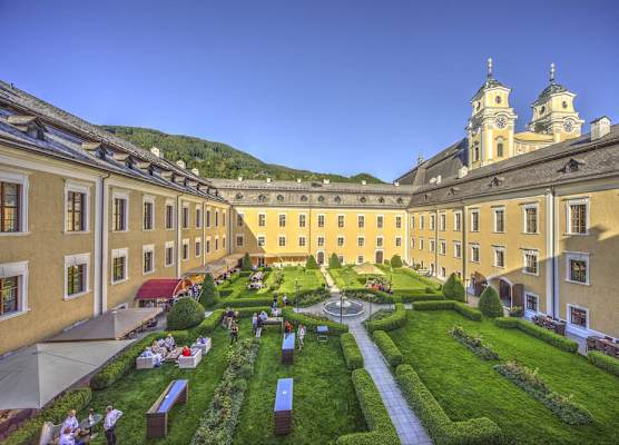 Schlosshotel Mondsee 1