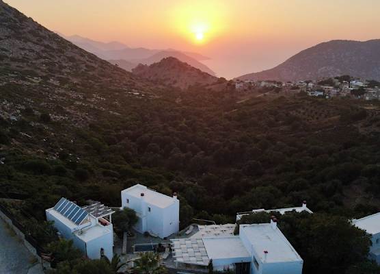 Mourtzanakis Residence - Traditional Eco Hotel in Achlada 1