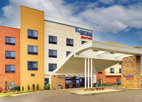 Fairfield Inn & Suites by Marriott Dunn I-95 1