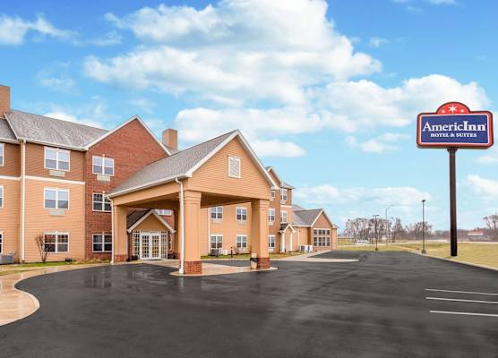 AmericInn by Wyndham Fulton Clinton 1