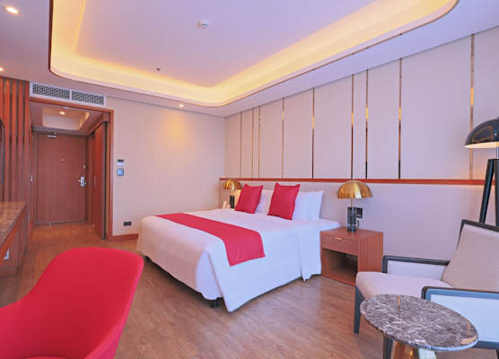 Best Western Plus Metro Clark 1