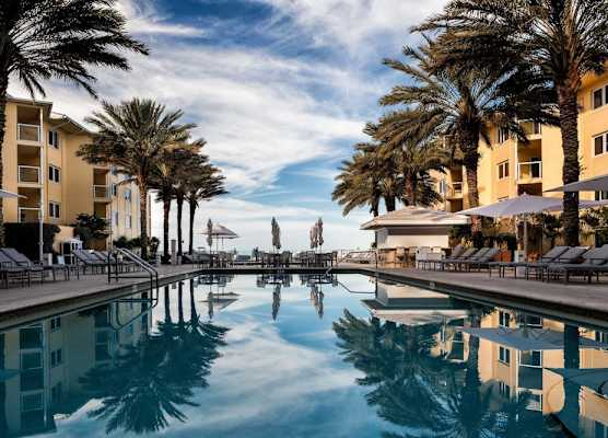 Edgewater Beach Hotel 1