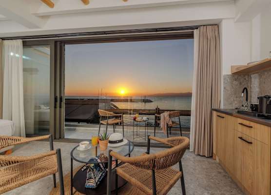 Soho SeaFront Suites 1