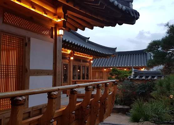 Wiyeonjae Hanok Stay 1