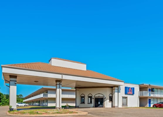 Motel 6 Hammond, LA – I 12 – I 55 1