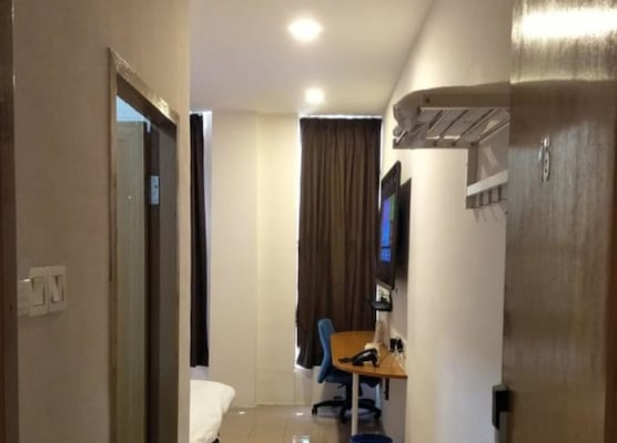 Anderson Hotel 1