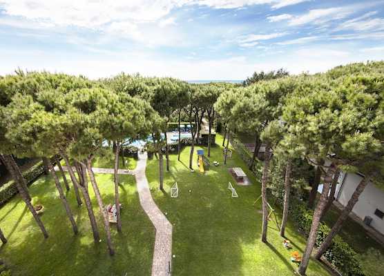 Aparthotel La Pineta 1