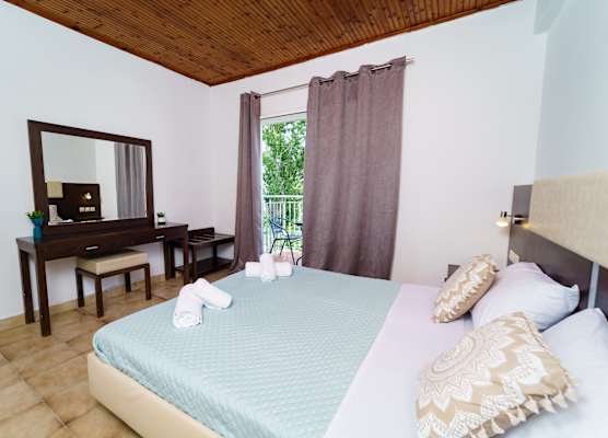 Mayo Rooms 1