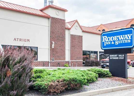 Rodeway Inn & Suites Milwaukee Airport 1