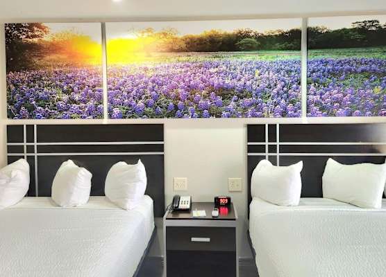 Days Inn by Wyndham Baytown TX 1