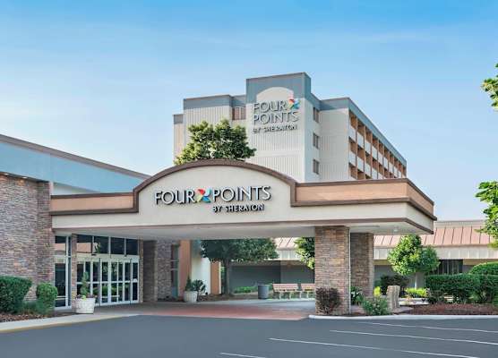 Four Points by Sheraton Chicago O'Hare 1